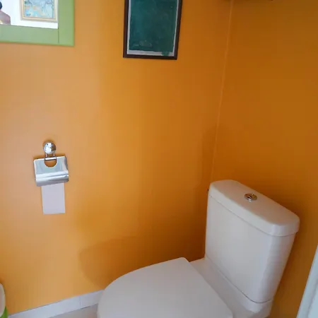 Cantegrel, D'hôtes Et Sanitaires à L'étage Chez L'habitant, 2 Jours Minimum Séjour chez l'habitant Lunel-Viel